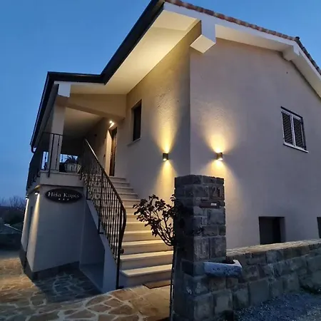 Hisa Kapis With Hot Tube Apartament *