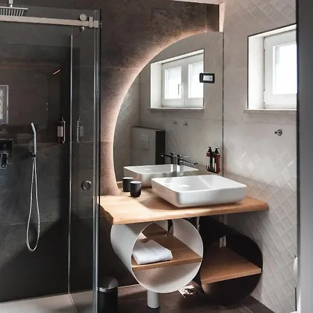 Apartament Hisa Kapis With Hot Tube *