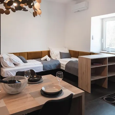 Hisa Kapis With Hot Tube Apartament *