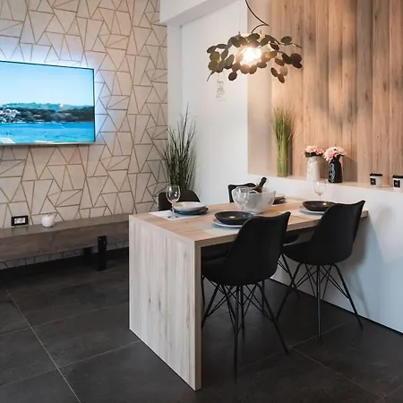 Hisa Kapis With Hot Tube