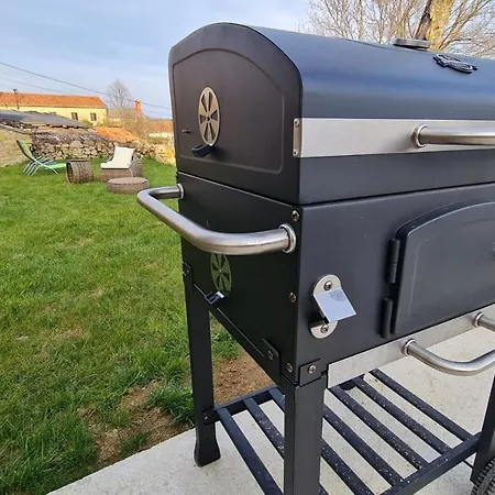 Hisa Kapis With Hot Tube