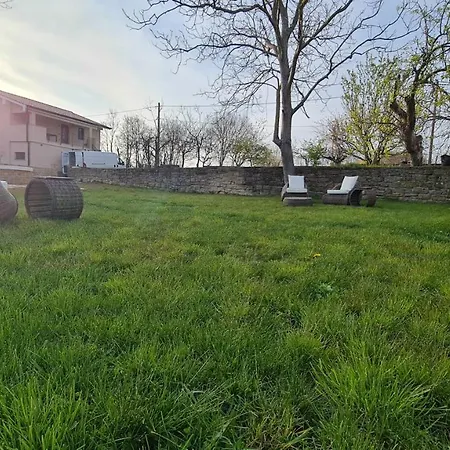 Hisa Kapis With Hot Tube * Koper