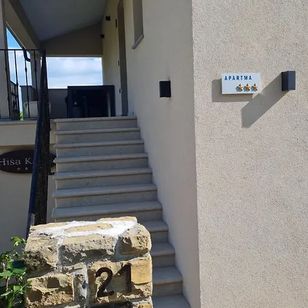 Apartament Hisa Kapis With Hot Tube *