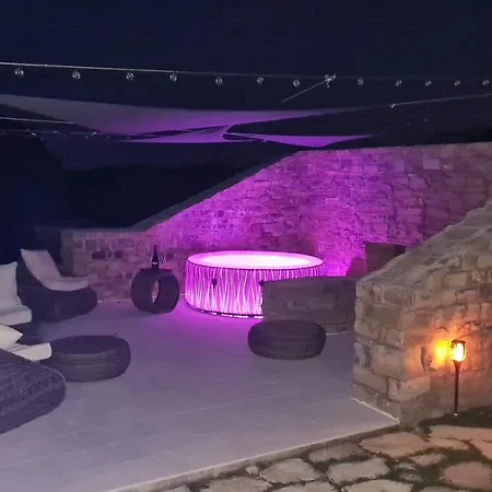 Hisa Kapis With Hot Tube * كوبر