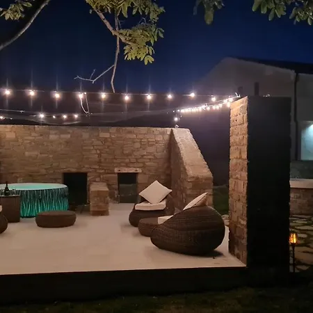 Hisa Kapis With Hot Tube * Koper