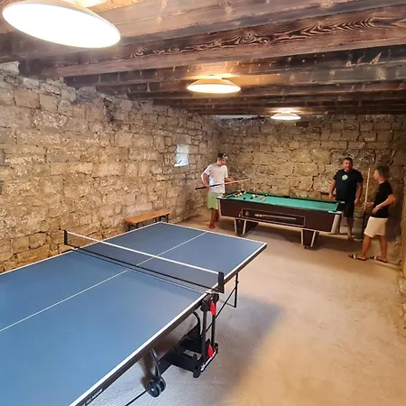 Hisa Kapis With Hot Tube