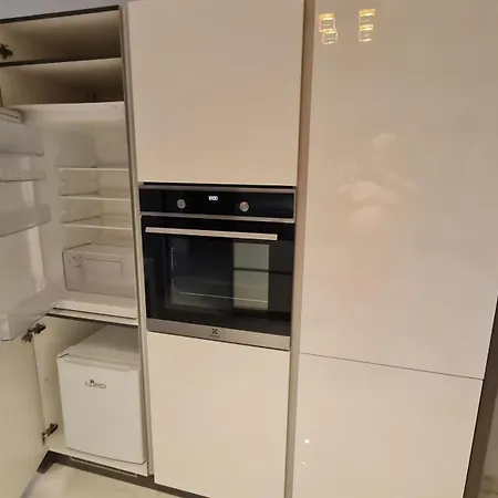 Hisa Kapis With Hot Tube Koper