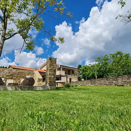 Apartament Hisa Kapis With Hot Tube *