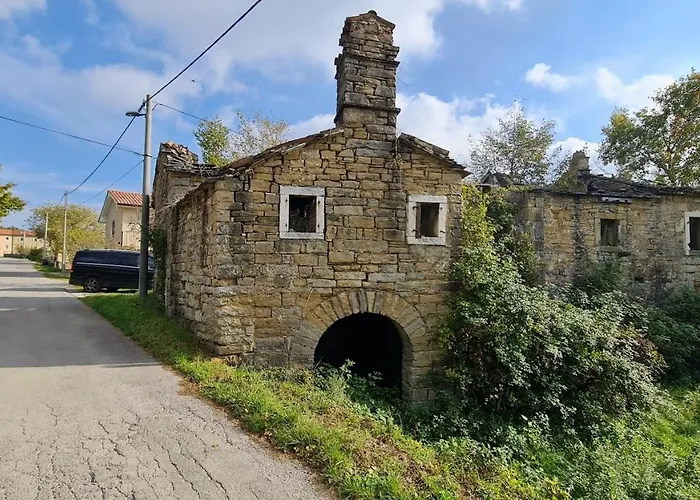 Hisa Kapis With Hot Tube