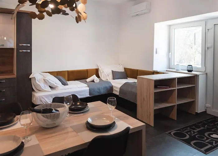 Hisa Kapis With Hot Tube Apartment *