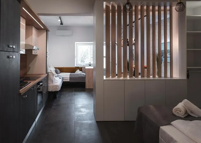 Hisa Kapis With Hot Tube Koper