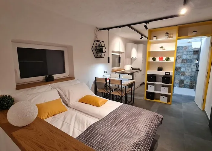 Apartment Hisa Kapis With Hot Tube Koper