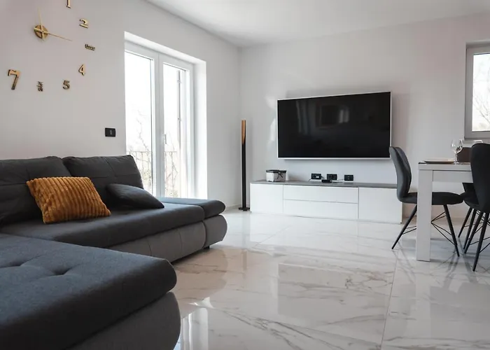 Hisa Kapis With Hot Tube Apartment Koper