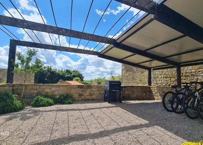 Hisa Kapis With Hot Tube Apartment Koper